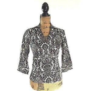 Ann Taylor Shirt 4P Black Ivory‎ Floral True Wrap 3/4 Sl Pearl Button Tie Belt
